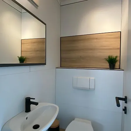Apartmán Karls Business H42 Mit Separatem Buero Und Balkon *