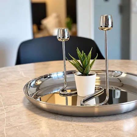 Karls Business H42 Mit Separatem Büro Und Balkon