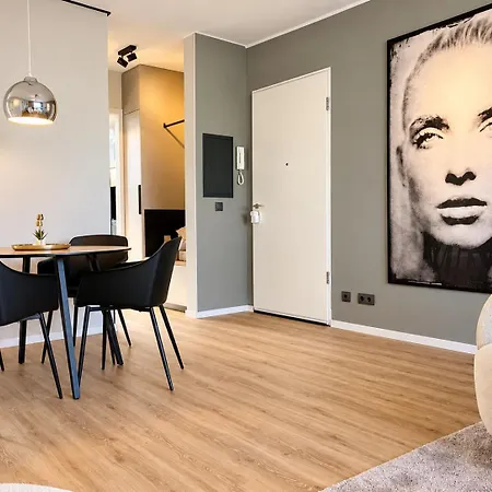 Karls Business H42 Mit Separatem Büro Und Balkon *
