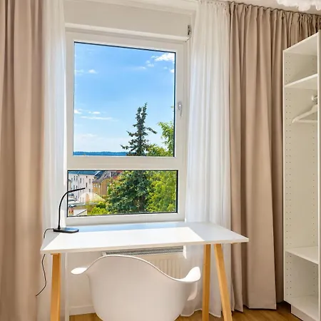 Apartment Karls Business H42 Mit Separatem Büro Und Balkon Gera