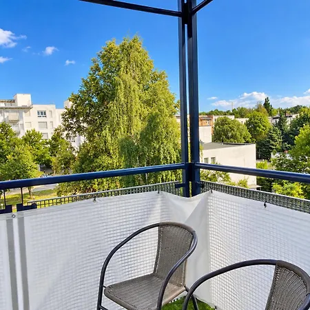 Karls Business H42 Mit Separatem Büro Und Balkon
